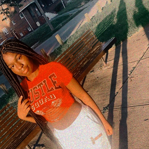 Meet your Posher, Bg - Picture 1 of 1